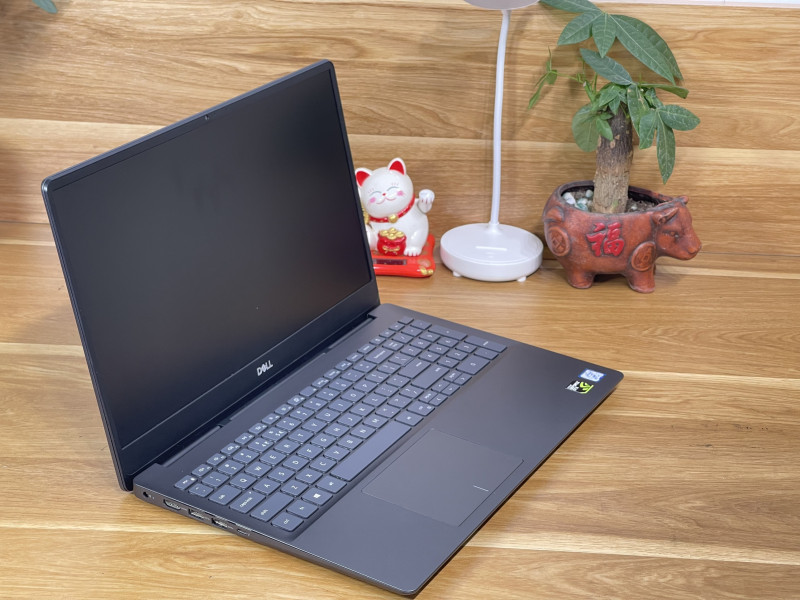 DELL Inspiron 7590: i7-9750H | Ram 8GB | SSD 512GB | GTX1650 | 15.6FHD IPS Like New