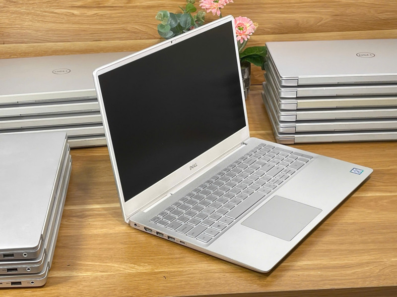 DELL Inspiron 7591 : i5-9300H | Ram 8G | SSD512GB | GTX1650 | 15.6FHD IPS Like New | N7591