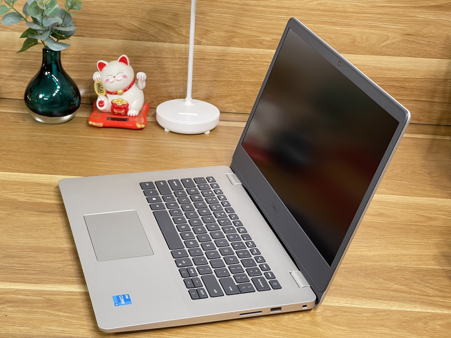 Dell Vostro 3400 : i5-1135G7 | 8Gb | SSD512Gb | 14 FullHD IPS | 99% / V3400