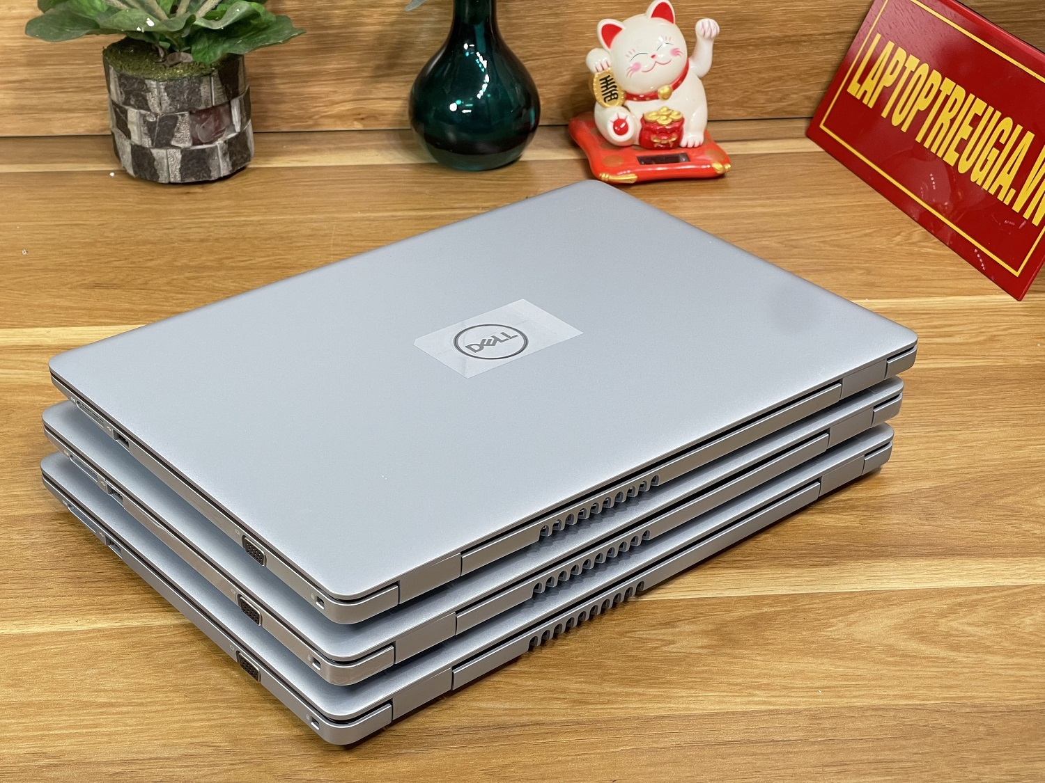 Dell Vostro 3490: I5-10210U| 8GB| 512GB| AMD R610 2Gb |14.0 FHD | V3490