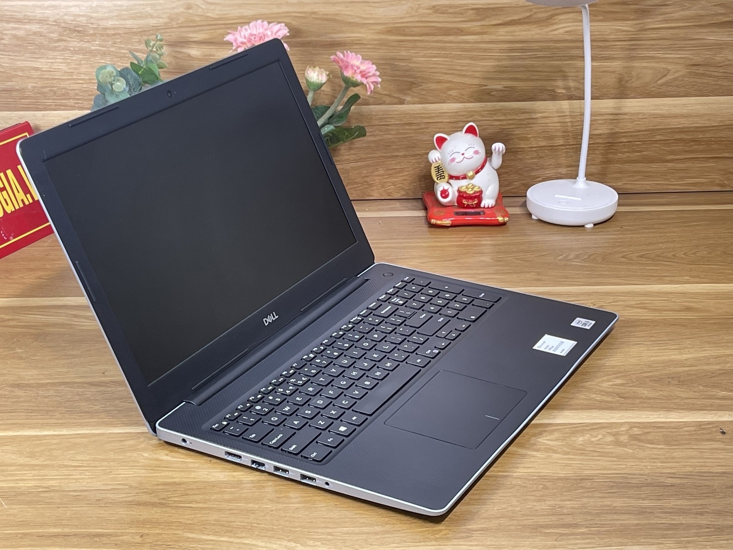 Dell Vostro 3590: I5-10210U| 8GB| 256GB| AMD R610 2Gb |15.6 FHD | V3590