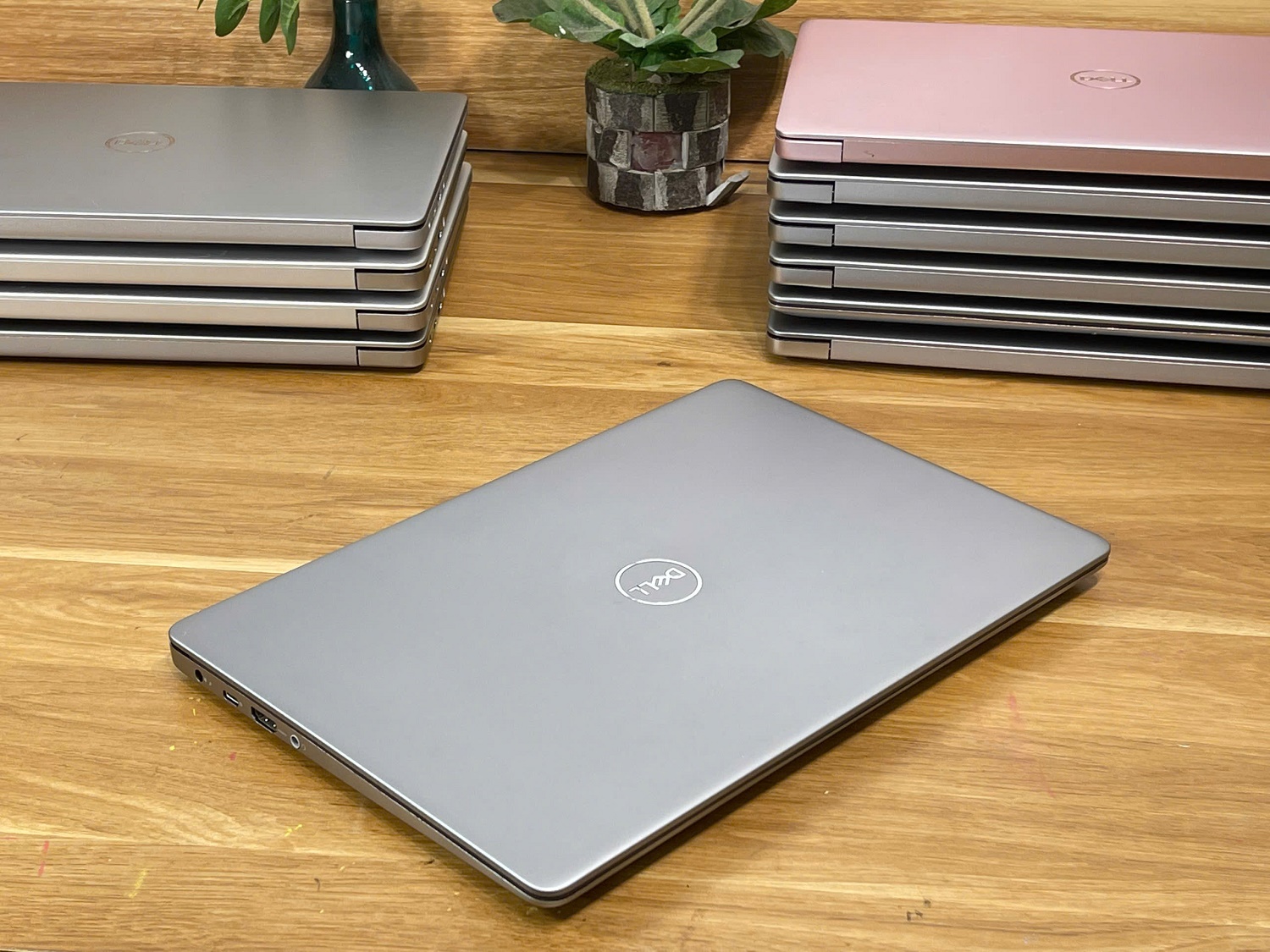 DELL Vostro 5370: i7-8550U | 8GB | SSD 256GB | 13.3FHD Likenew
