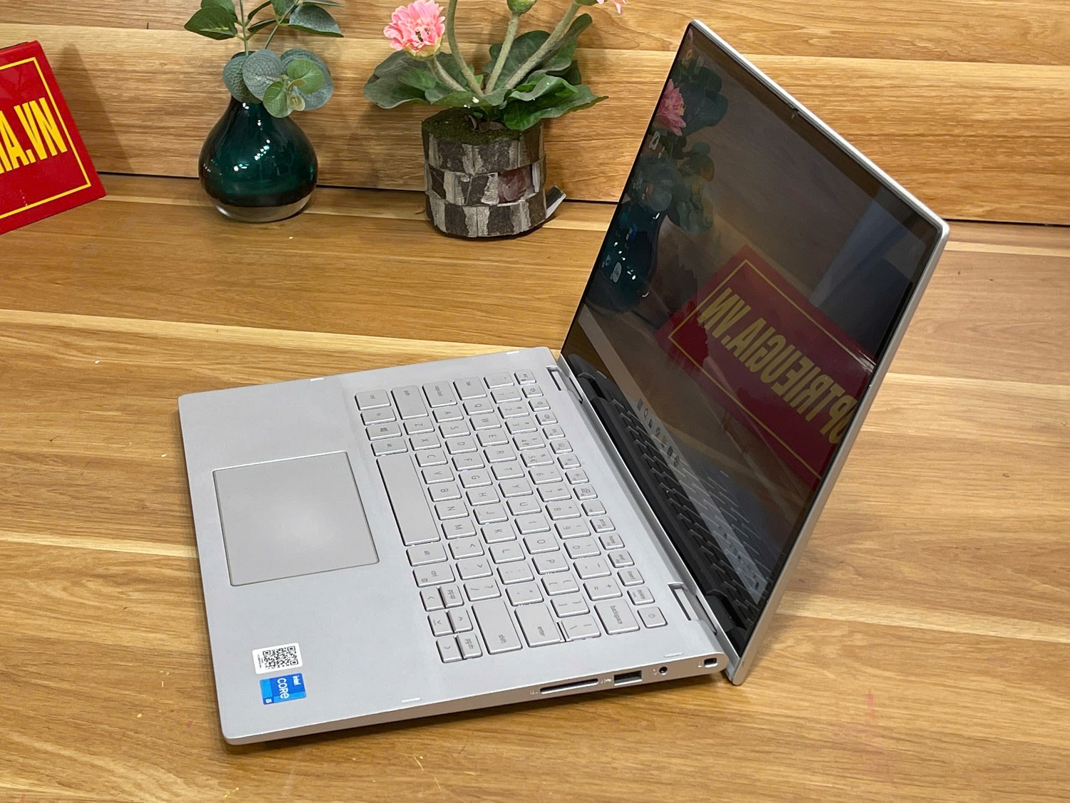 Dell inspiron 5406 2in1 Tound  (Màu bạc) : i5-1135G7| 16GB| 512GB|14 FHD Tound Likenew | N5406