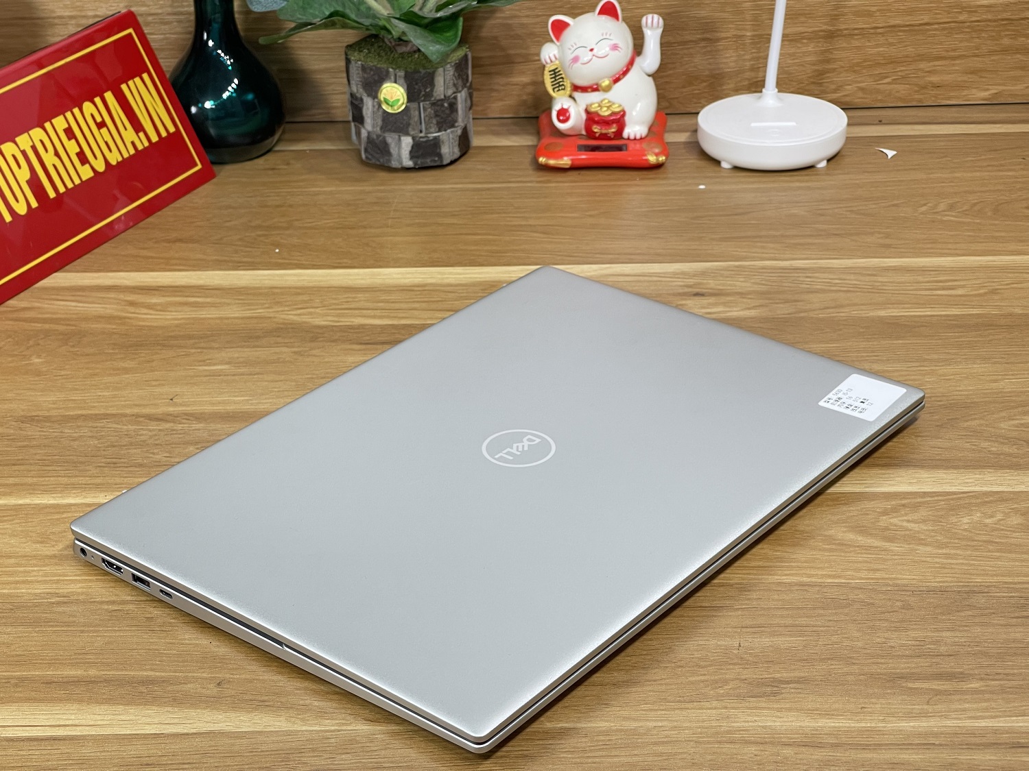 Dell Inspiron 5630: i5-1340P| 16GB| 512GB| 16.1 FHD+ Máy đẹp Likenew