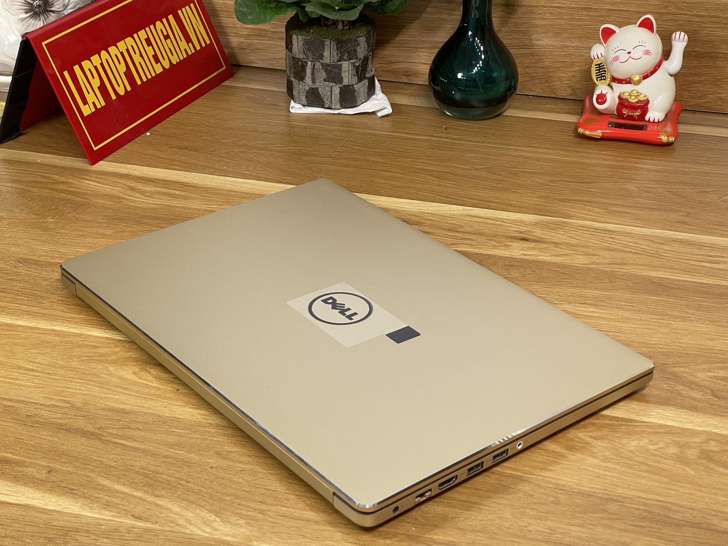 Laptop Dell Inspiron 15R 7560: i5-7200U| 8GB| 128GB + 500GB| 15.6HD máy Đẹp Likenew