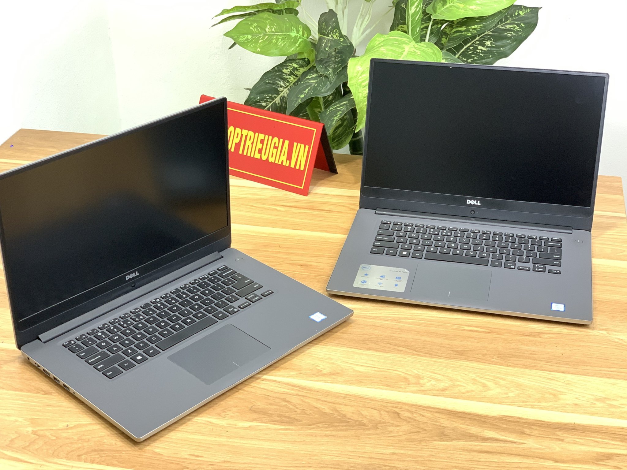 Laptop Dell inspiron 15R 7572: I5-8250U| 8GB| SSD 128GB + 500GB |15.6 FHD Máy đẹp Likenew