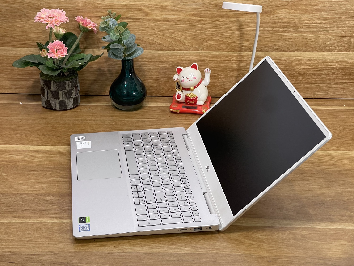 DELL Inspiron 7591 : i7-9750H | Ram 16GB | SSD512GB | GTX1650 | 15.6FHD IPS Like New