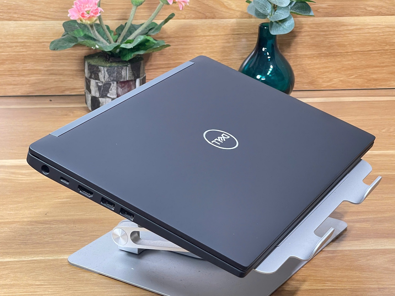 DELL Latitude E7490: i7-8650U | 8GB | SSD256GB | 14.0FHD Likenew