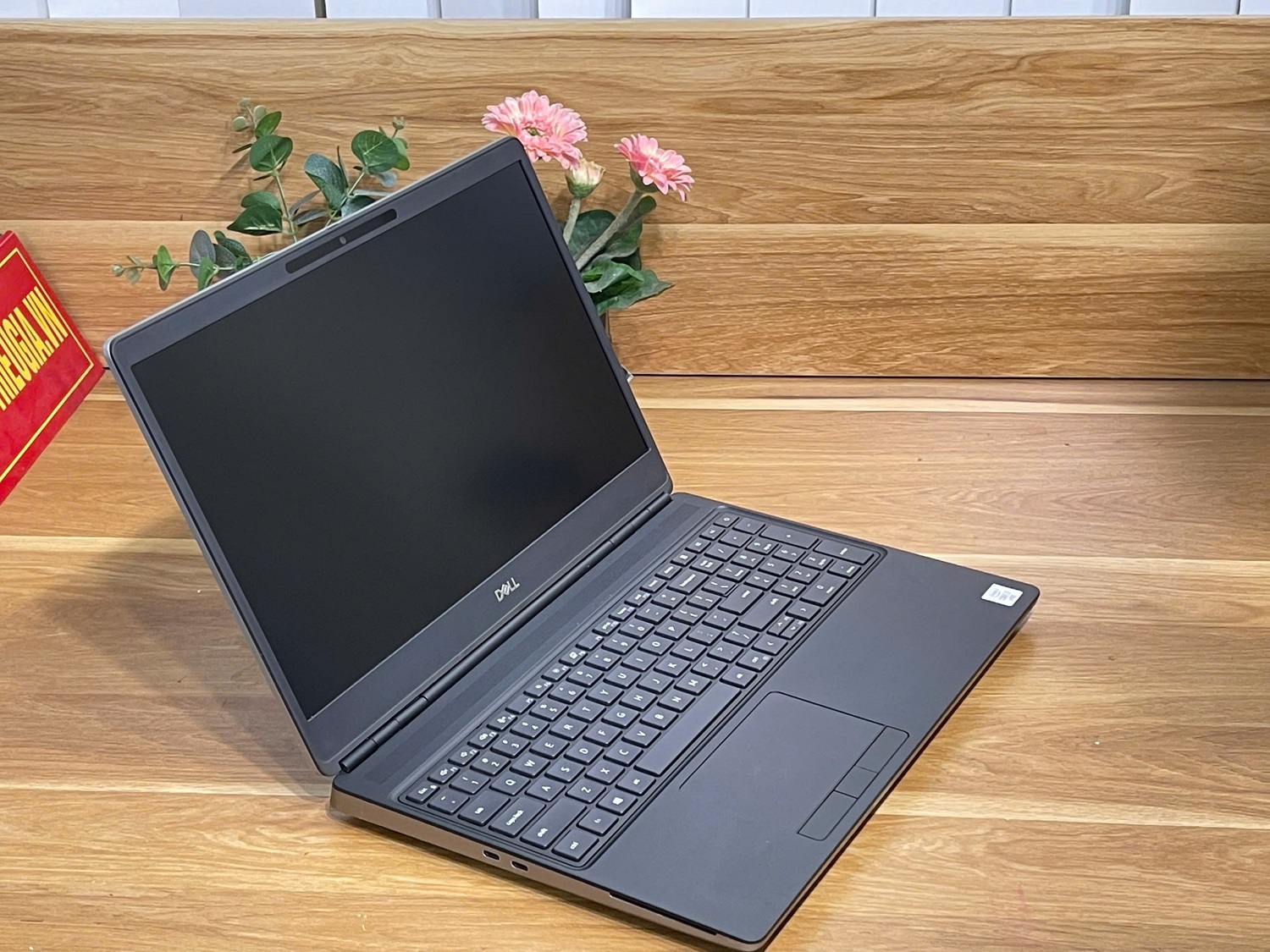 Dell Pricesion 7560 : i7-11805H | Ram 16GB | SSD 512GB | Ndivia Quadro T1200| 15.6FHD IPS, sạc zin | P7560