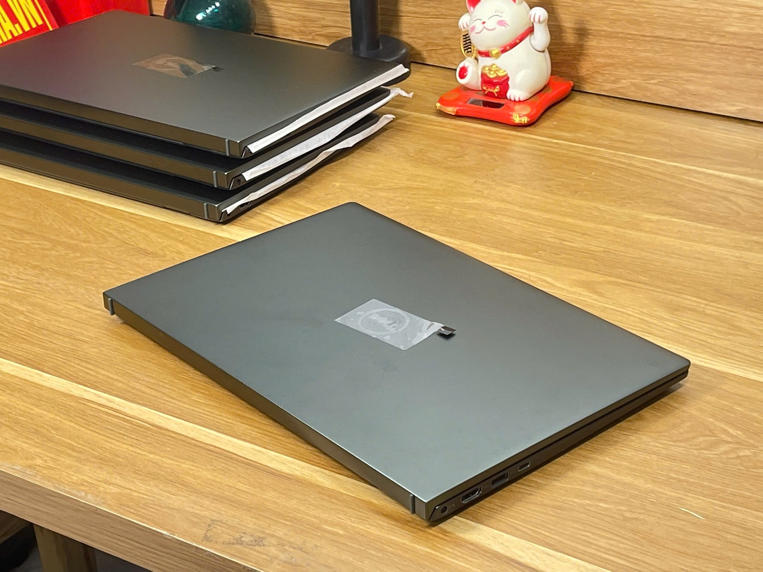 Dell Vostro 5410: i7-11390H | 16GB| 512GB| 14 FHD Likenew | V5410