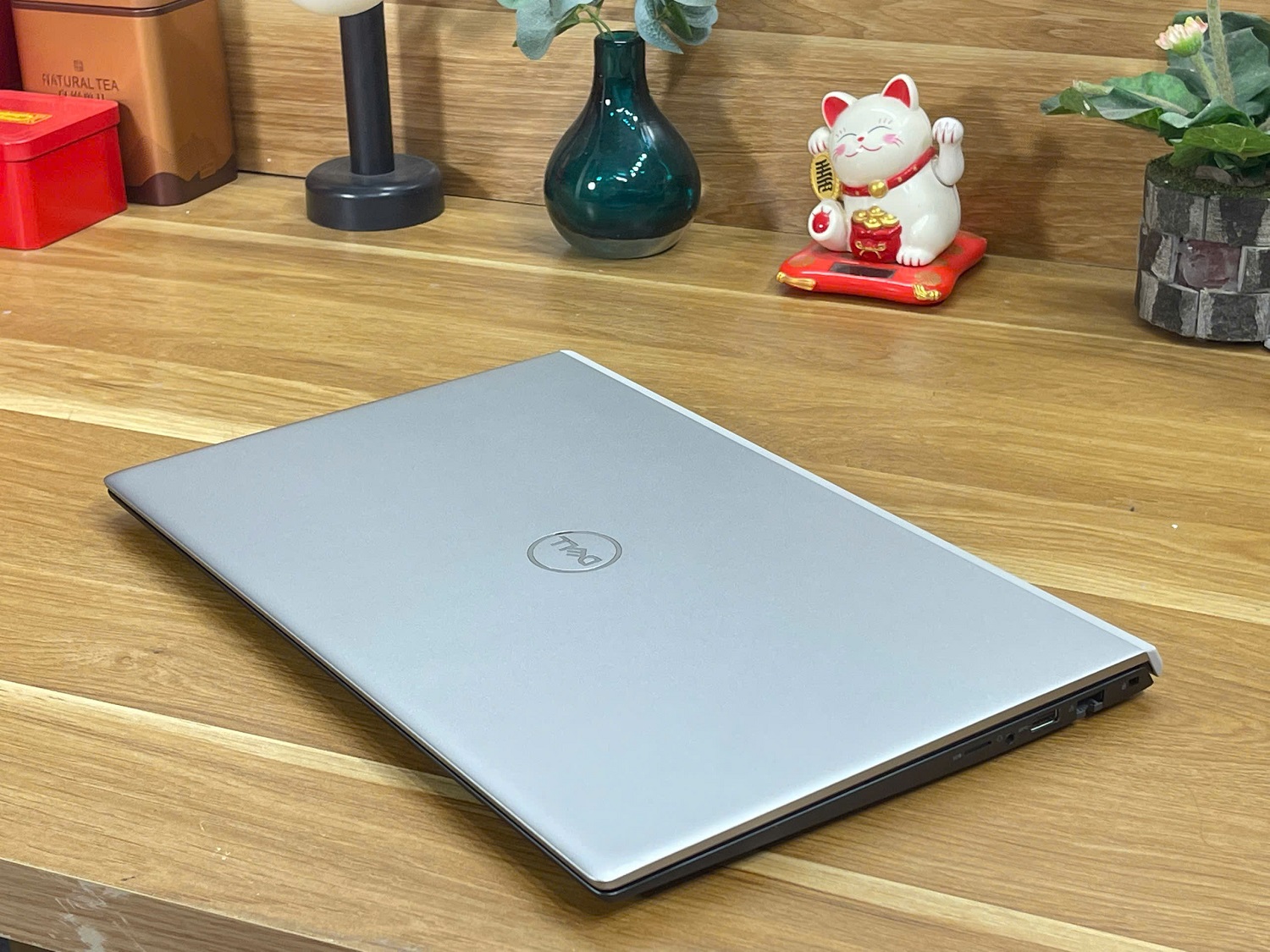 Dell Vostro 5501: i5-1035G1| 8GB| 512GB| MX350 |15.6 FHD | V5501
