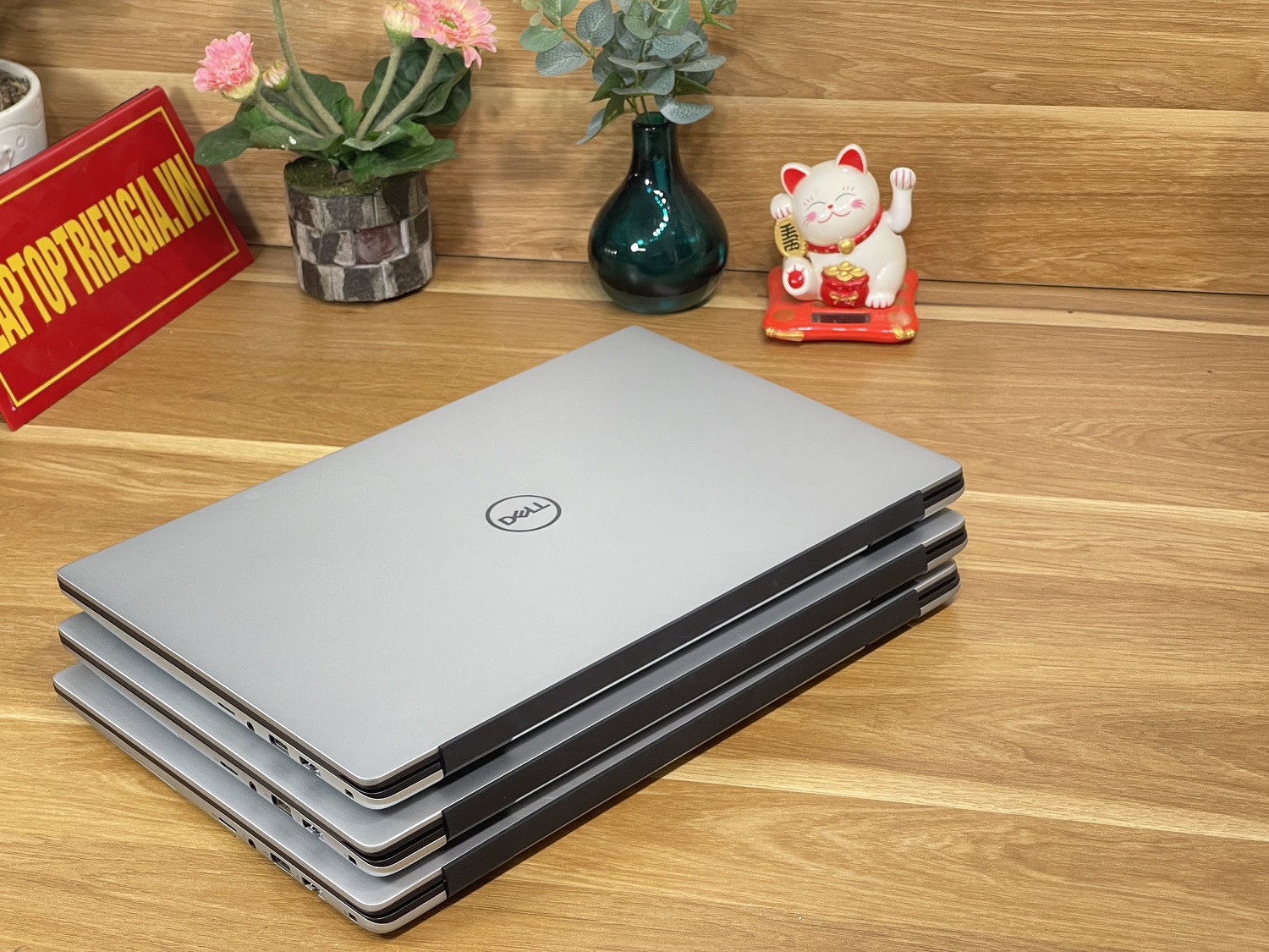Dell Vostro 5590: I5-10210U| 8GB| 256GB| MX250 |15.6 FHDLikenew