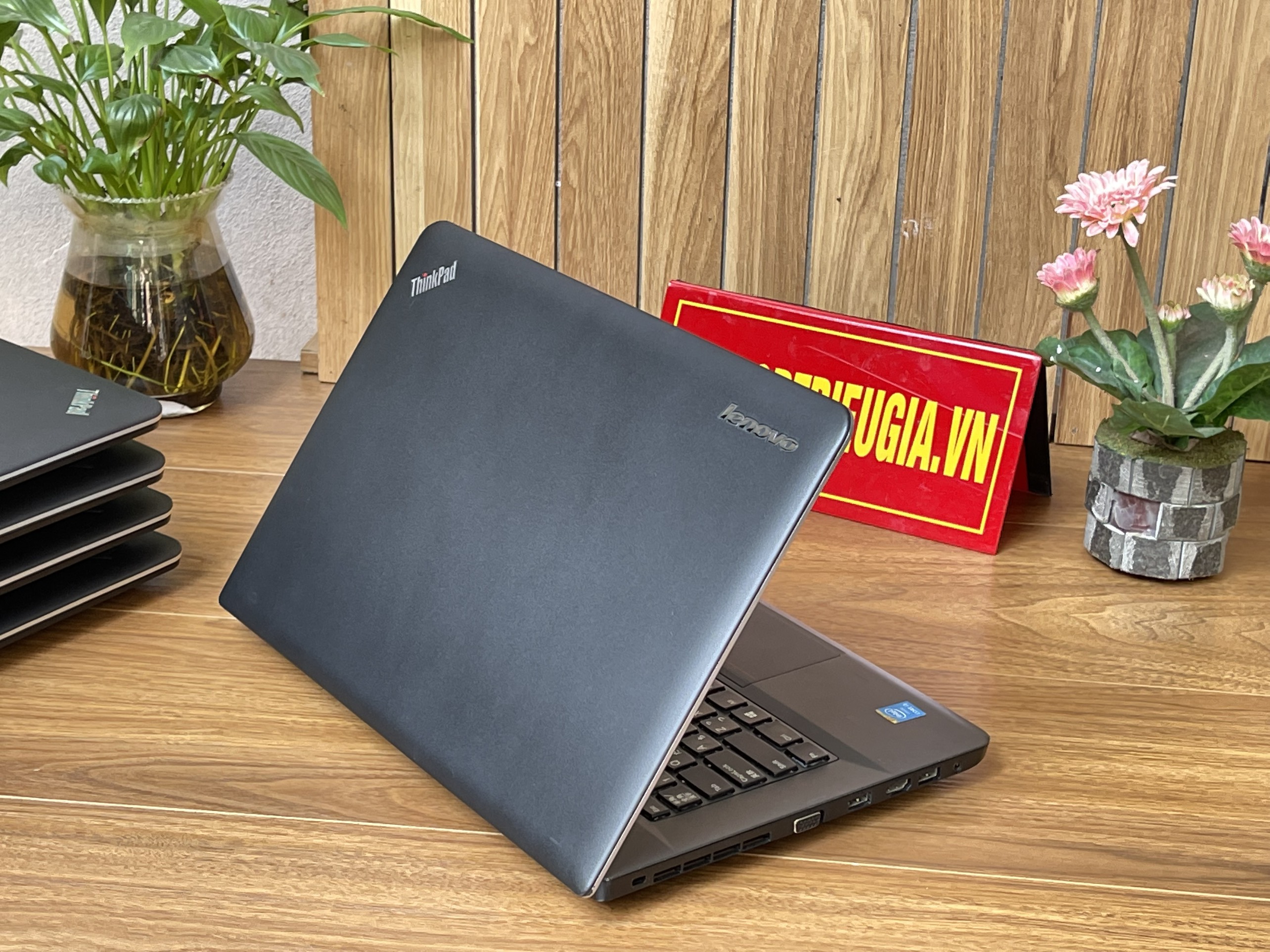Lenovo ThinkPad E440: i3-4100M| RAM 4GB | SDD 120GB | 14 HD