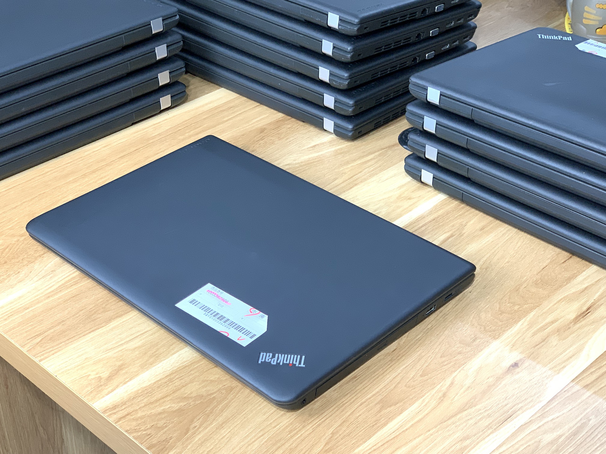 Lenovo ThinkPad E550: i3-5005U| RAM 4GB| SSD 120GB | 15.6 HD