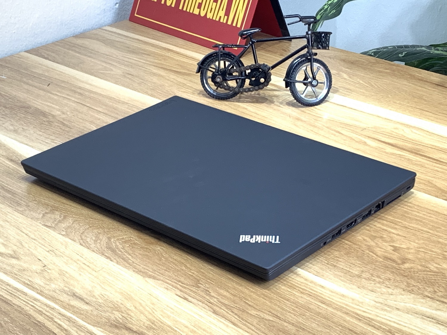 Lenovo Thinkpad T470 : i5-7300U | 8Gb | SSD256Gb | 14.0 FullHD IPS  Máy đẹp likenew