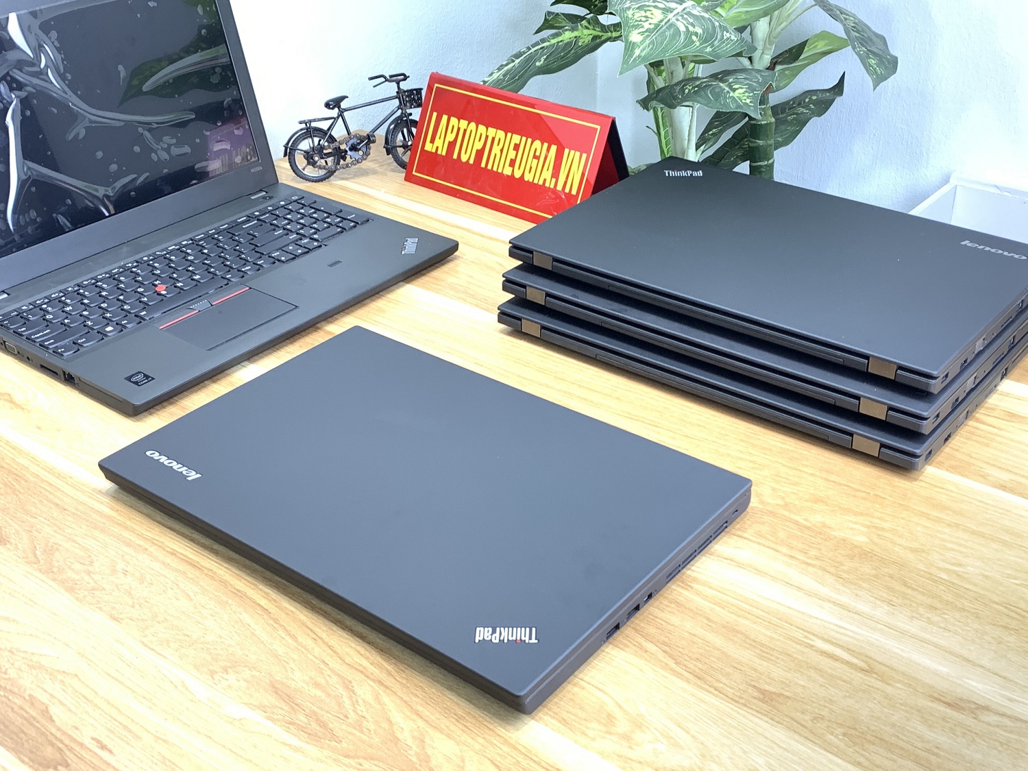 Lenovo Thinkpad W550s: i7-5600U | Ram 8Gb | SSD 256Gb | Quadro K620M | Màn 15.6 3K  | Máy đẹp likenew