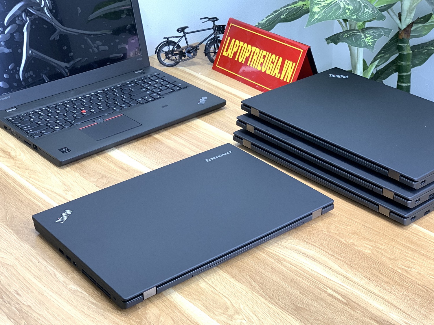 Lenovo Thinkpad W550s: i7-5600U | Ram 8Gb | SSD 256Gb | Quadro K620M | Màn 15.6 3K  | Máy đẹp likenew