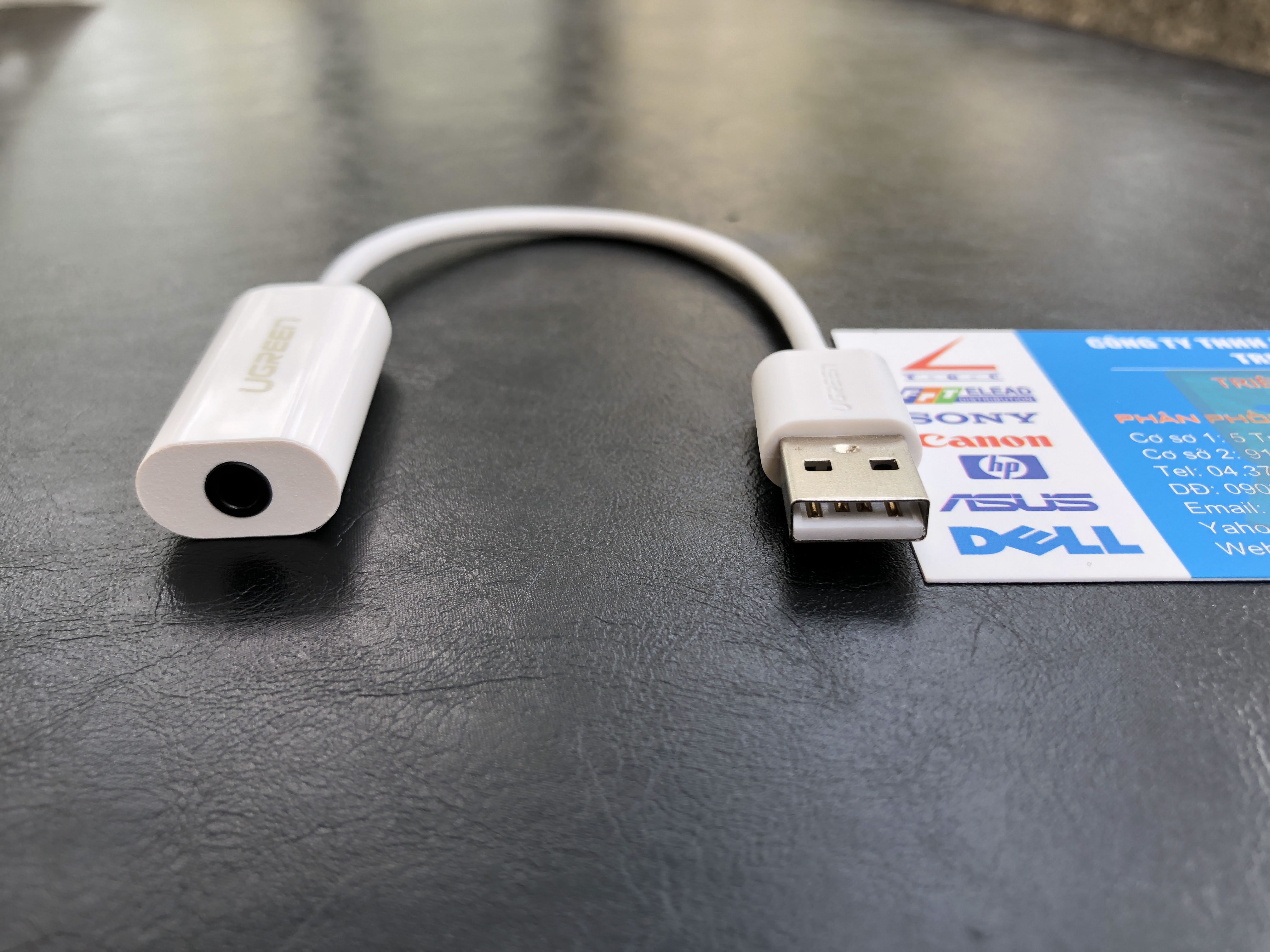 Cáp chuyển USB ra audio 3.5mm hỗ trợ Mic và Tai Nghe Ugreen 30712